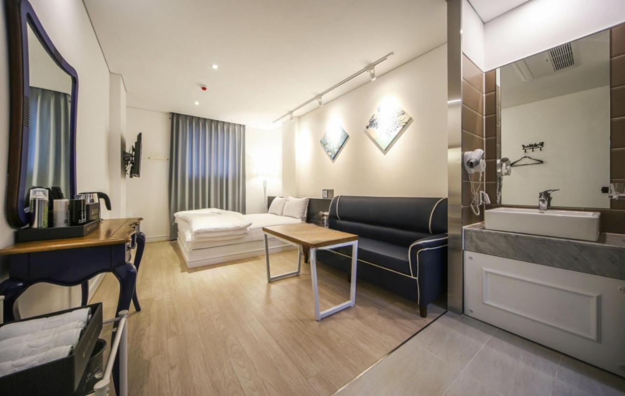Hotel Insomnia Tegu Kültér fotó