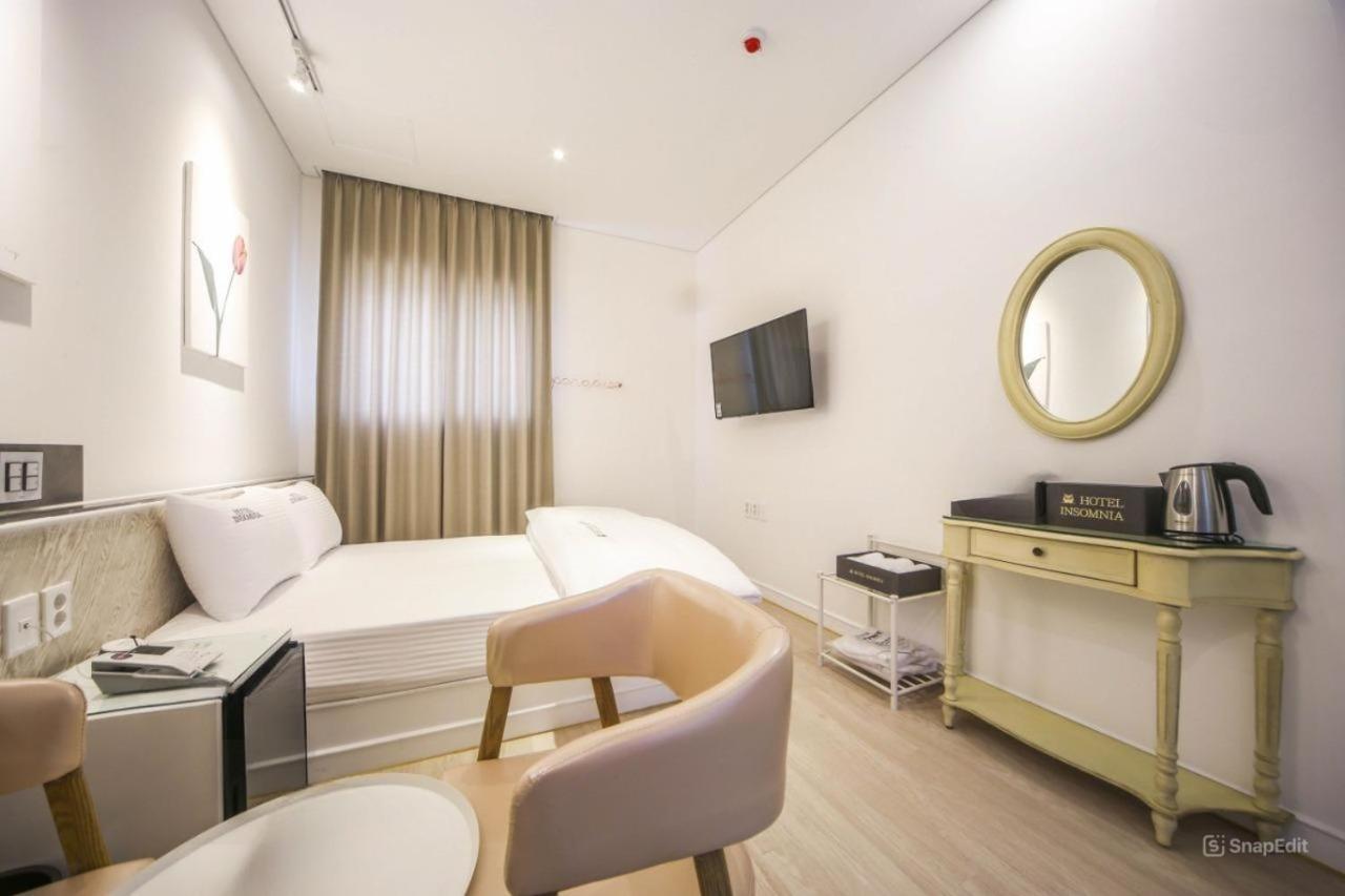 Hotel Insomnia Tegu Kültér fotó