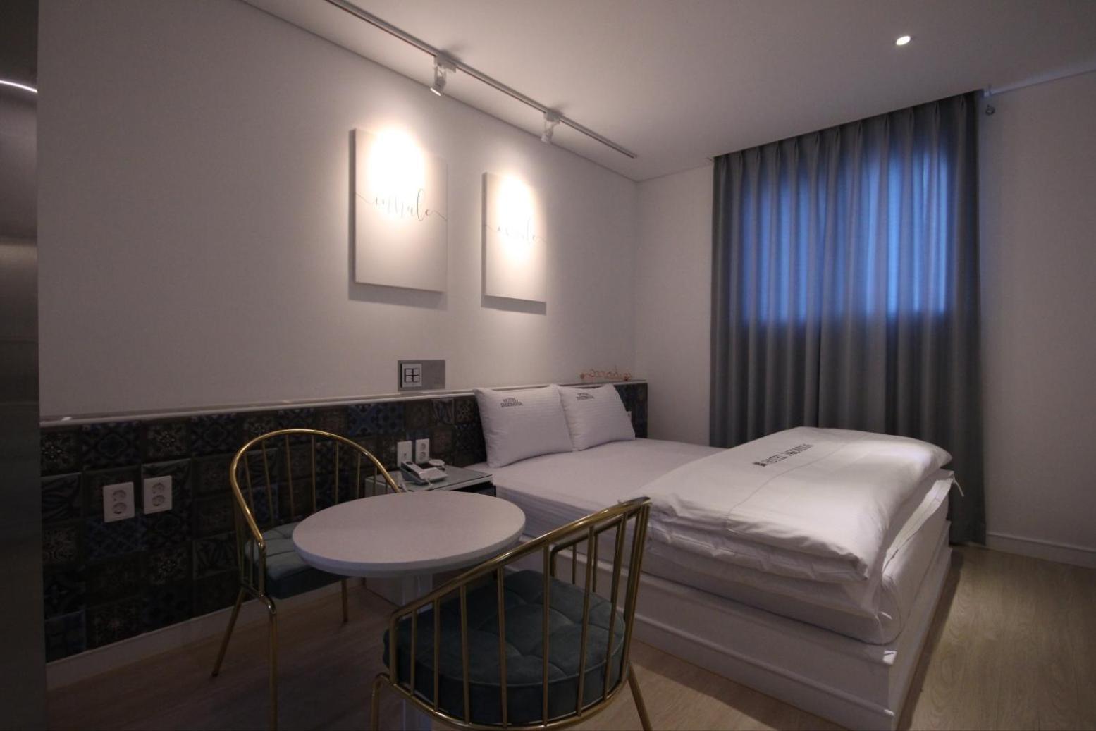 Hotel Insomnia Tegu Kültér fotó